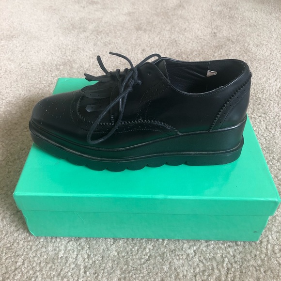 Black School Girl Shoes - Picture 1 of 4